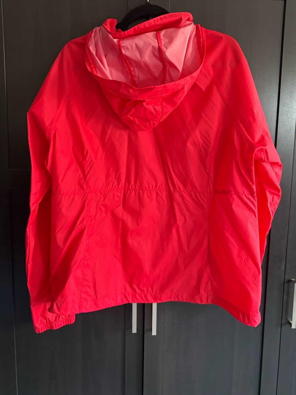Columbia Lightweight Rain/Wind Jacket with Hood - Picture 3 of 3